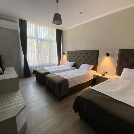 Comfort Guest Rooms Kazanlŭk Buitenkant foto