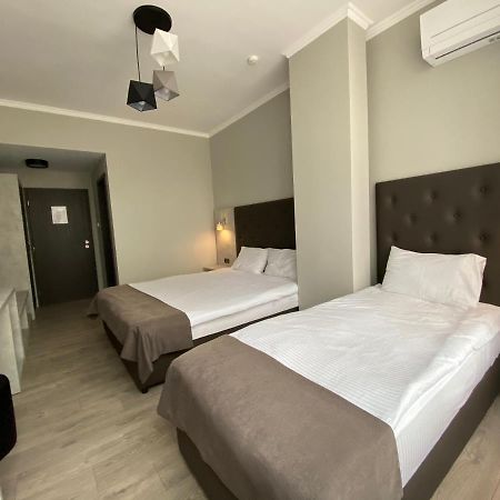 Comfort Guest Rooms Kazanlŭk Buitenkant foto