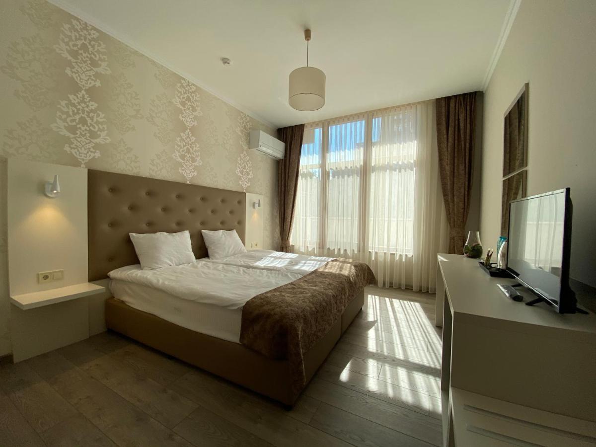 Comfort Guest Rooms Kazanlŭk Buitenkant foto