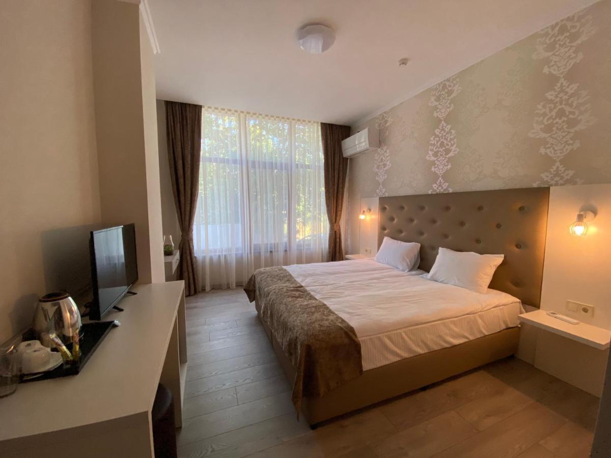 Comfort Guest Rooms Kazanlŭk Buitenkant foto