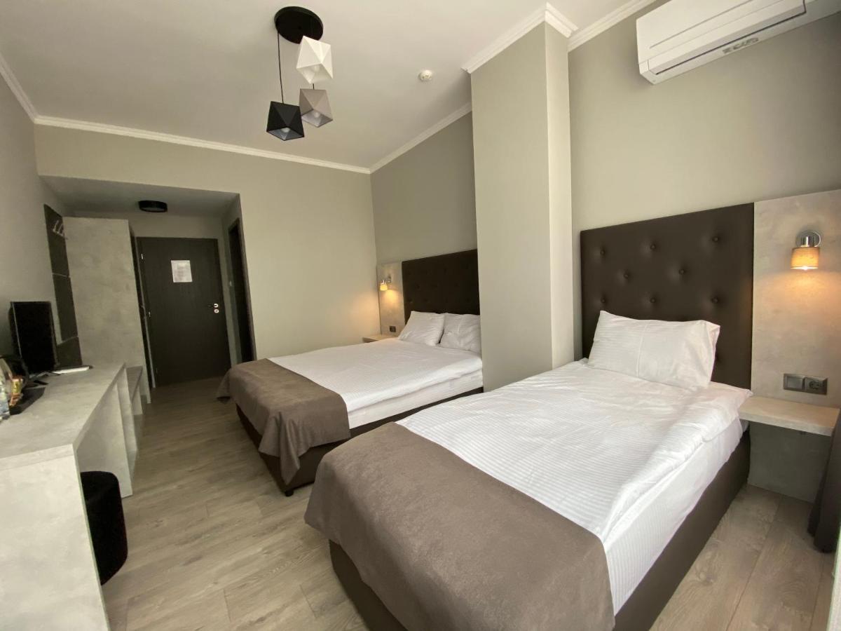 Comfort Guest Rooms Kazanlŭk Buitenkant foto
